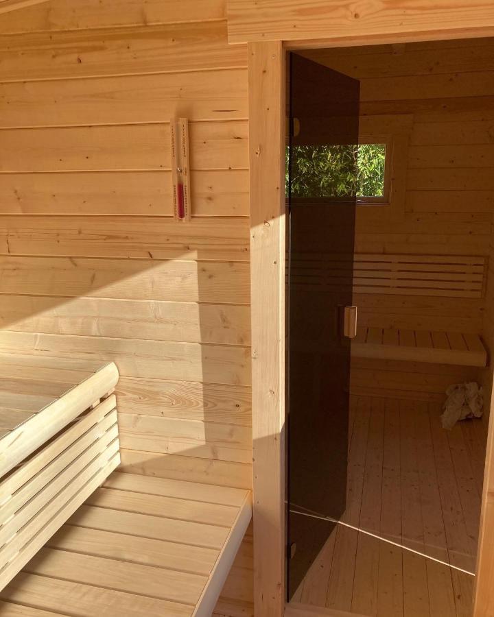 Le Mas Aux Aromes Puget Exteriör bild